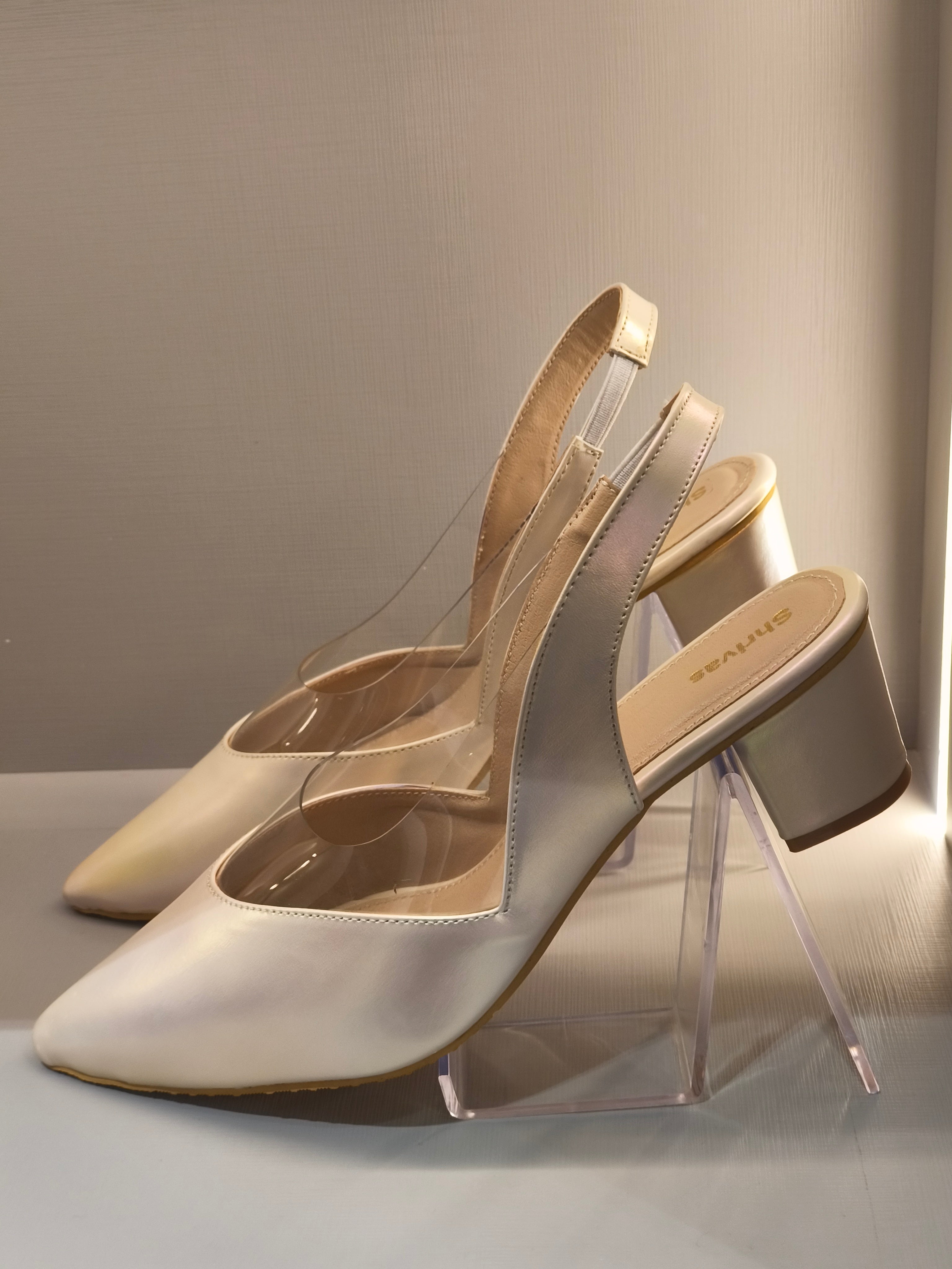 Arian - Cream & Transparent