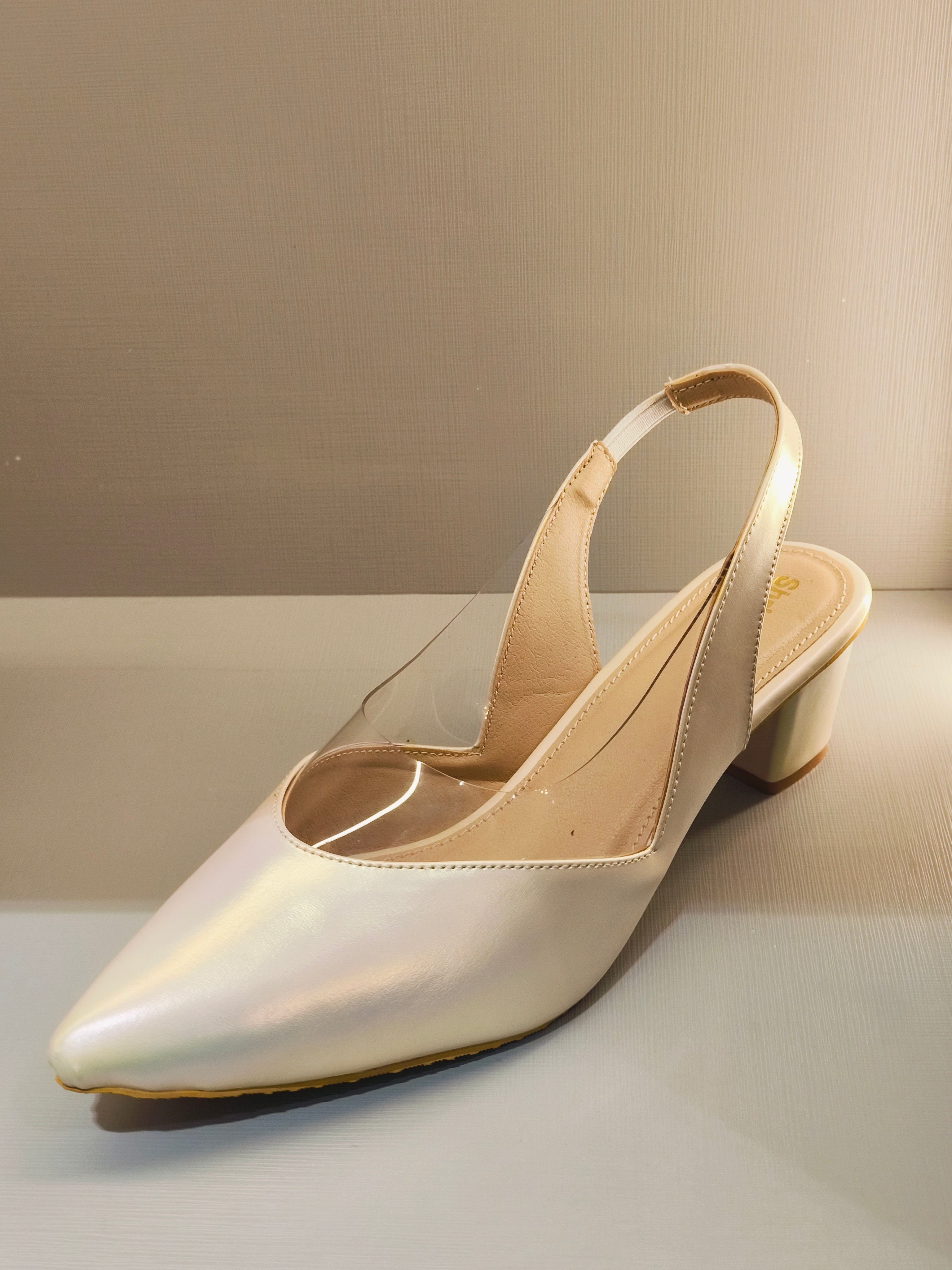 Arian - Cream & Transparent