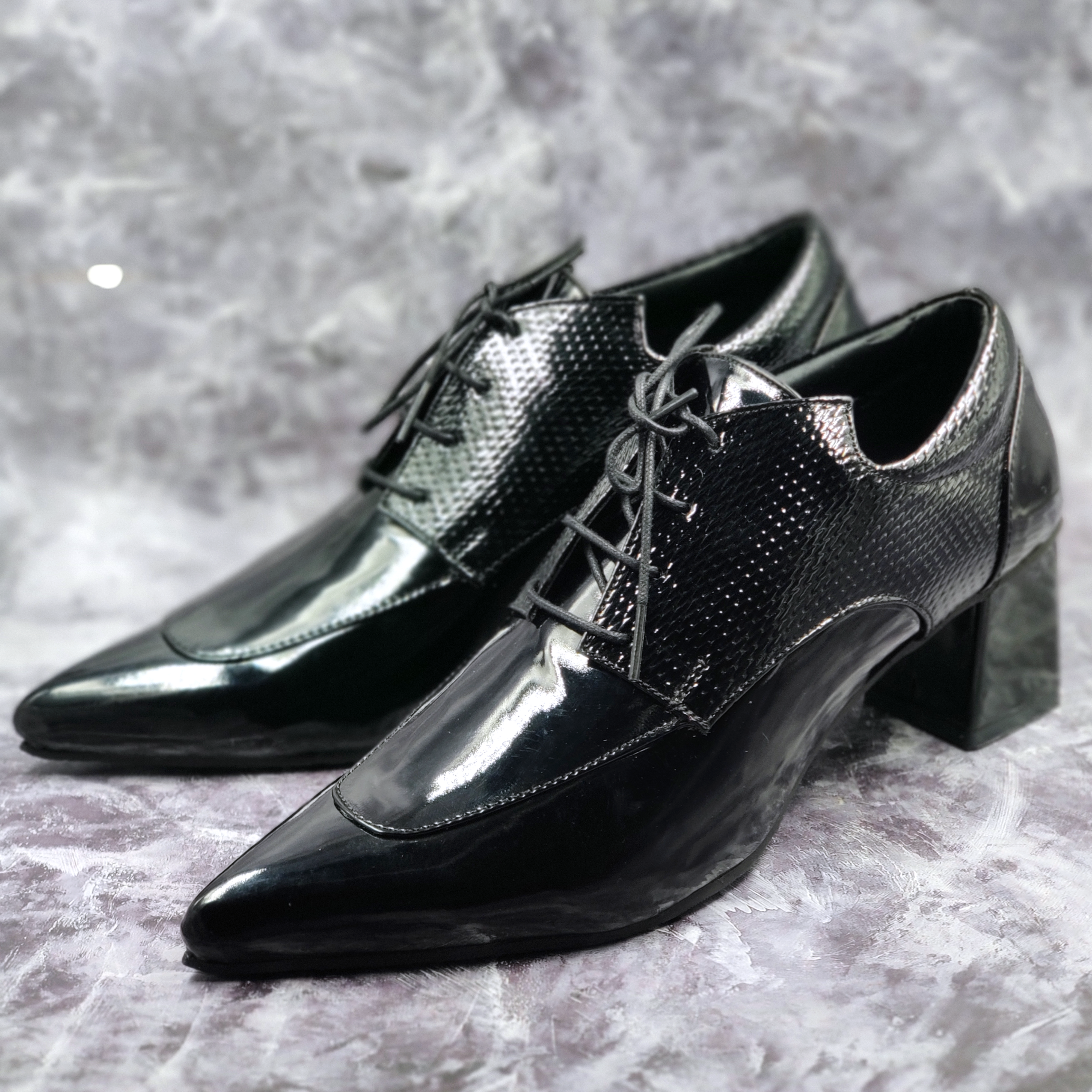 Diana - Black patent